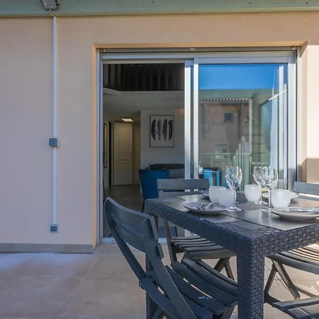 Sur Le Port 5 Min Centre Et Plages Apartment Frejus